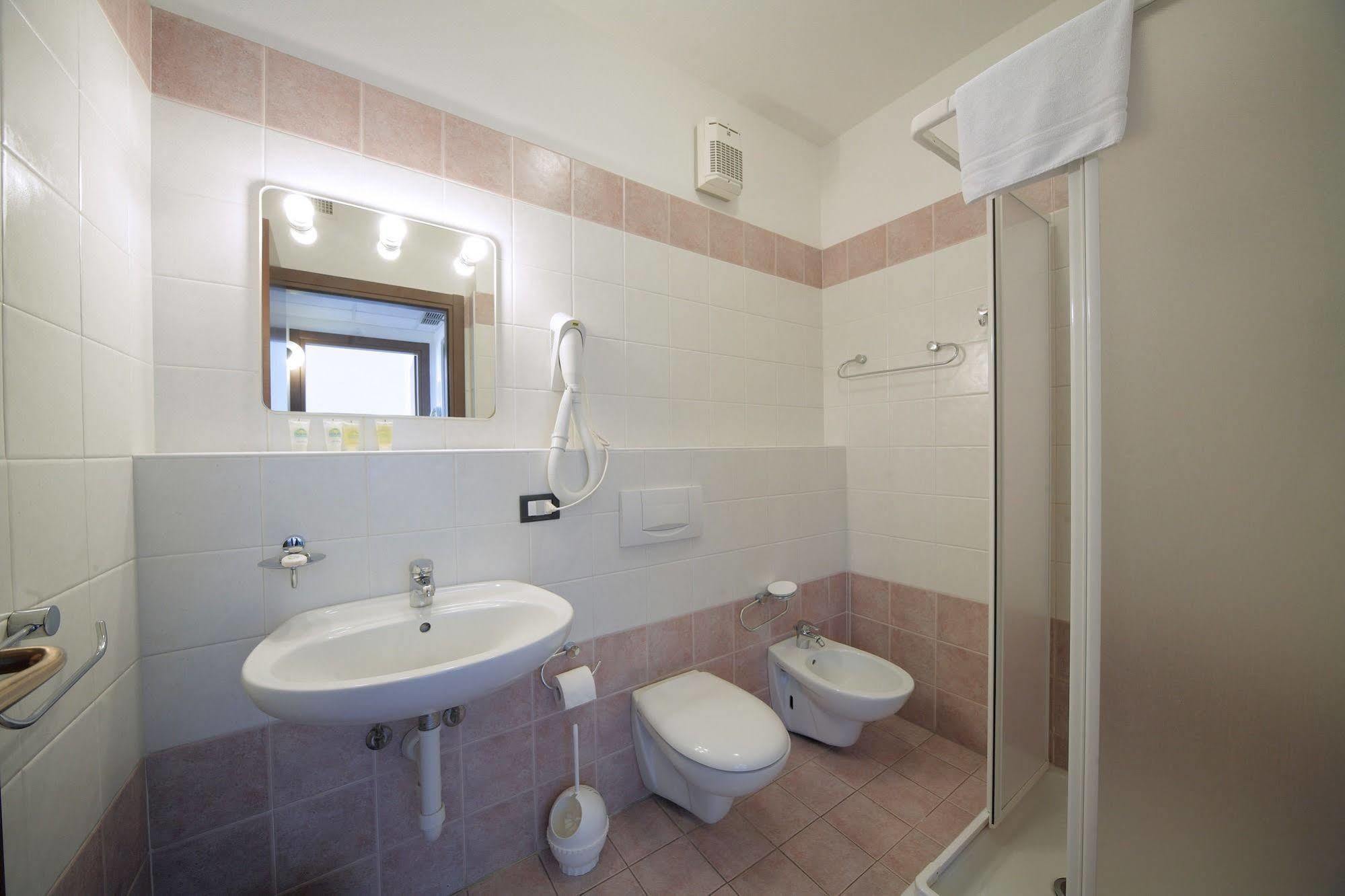 Residence Isolino Βερμπάνια Εξωτερικό φωτογραφία
